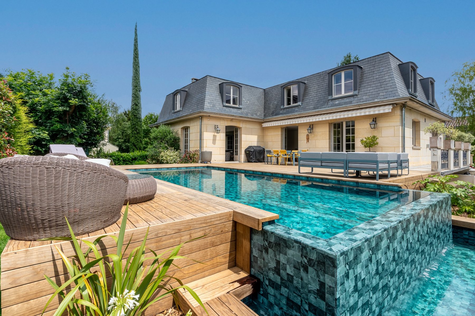 Maison de prestige avec piscine